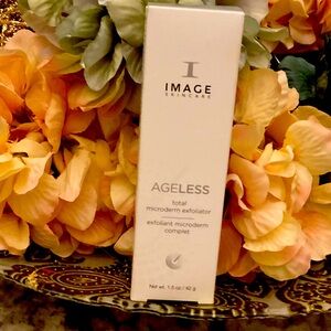 IMAGE SKINCARE AGELESS
Total microderm exfoliator 1.5 oz